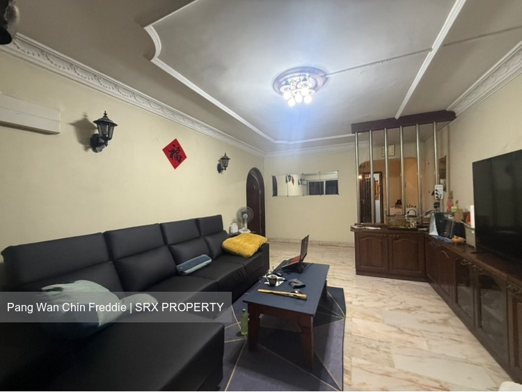 Blk 410 Jurong West Street 42 (Jurong West), HDB Executive #551456201
